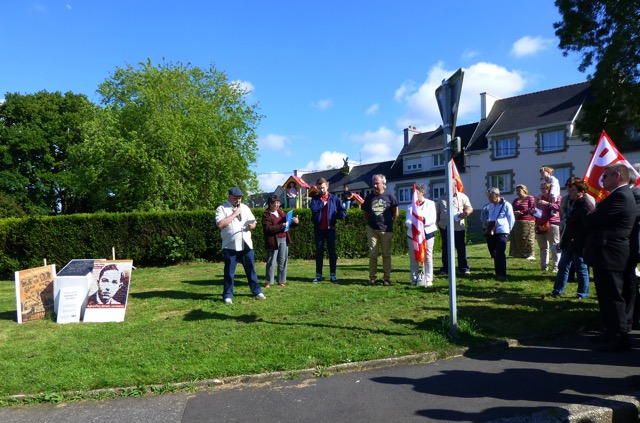 Hommage des cheminots.JPG